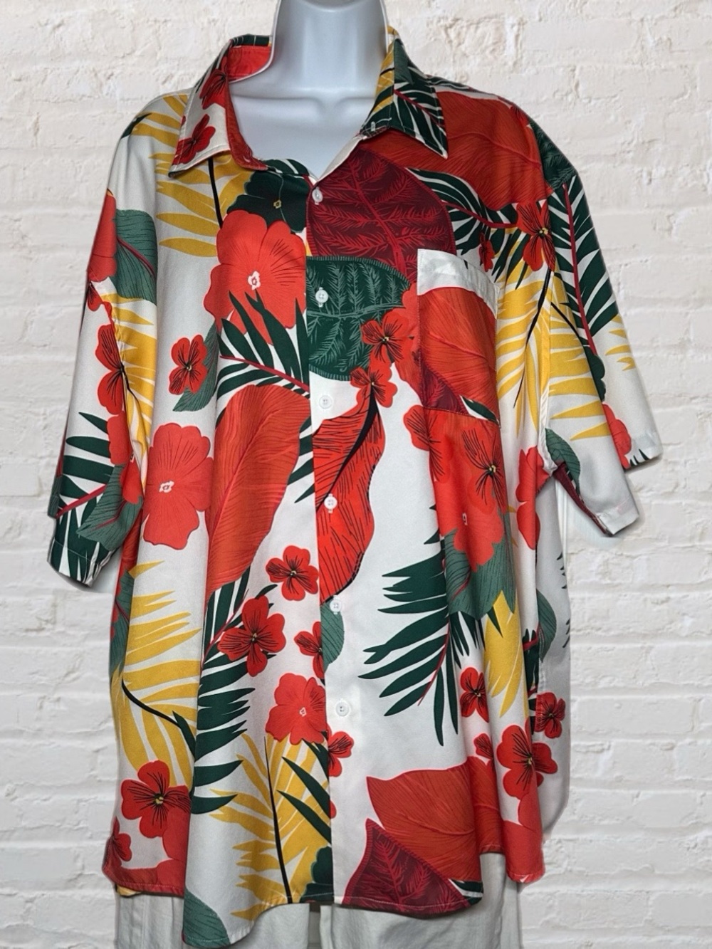 Coofandy White & Multi Color Tropical Print Short-Sleeve Shirt in Men’s Size 4XL